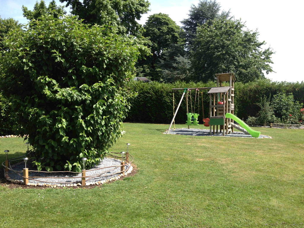 Holiday home Roulotte Du Petit Bois *