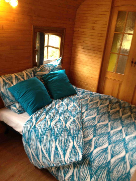 Holiday home Roulotte Du Petit Bois Theillement