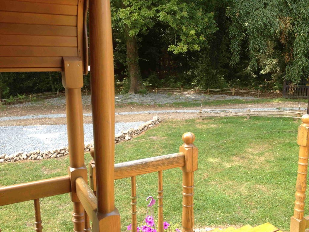 Holiday home Roulotte Du Petit Bois